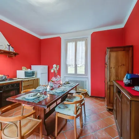 別荘 Mila Bike & Wifi: Garden Retreat Near Lake Maggiore - Happy Rentals Premeno