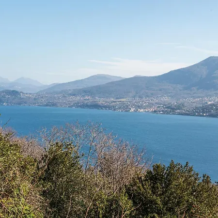 別荘 Mila Bike & Wifi: Garden Retreat Near Lake Maggiore - Happy Rentals Premeno