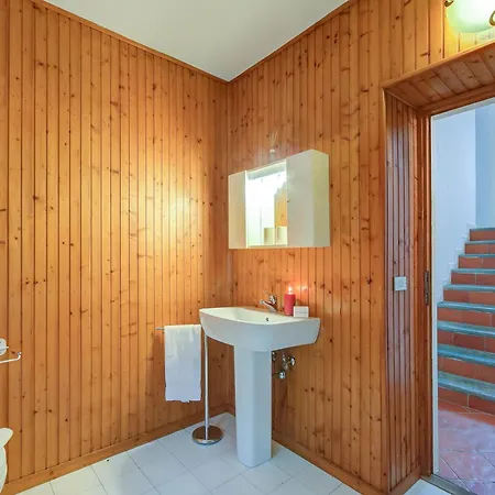 Mila Bike & Wifi: Garden Retreat Near Lake Maggiore - Happy Rentals Premeno