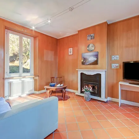 Mila Bike & Wifi: Garden Retreat Near Lake Maggiore - Happy Rentals