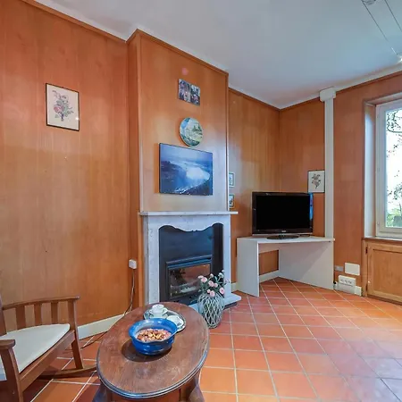 Mila Bike & Wifi: Garden Retreat Near Lake Maggiore - Happy Rentals 別荘 Premeno